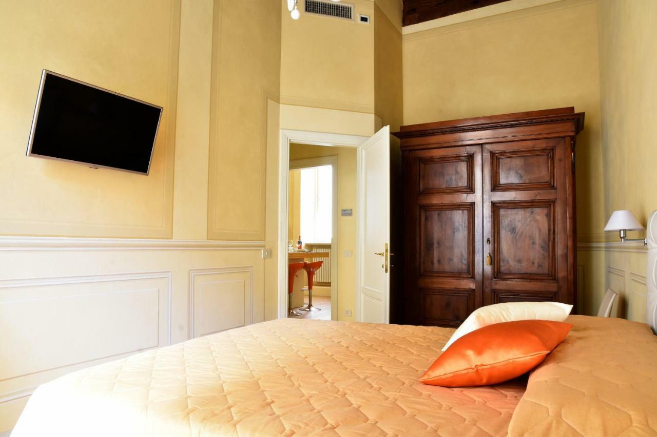 Stella Polare - Luxury Apartment Лукка Екстер'єр фото